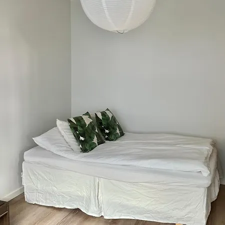 Just Renovated Stylish Nordic By Tram Stop *